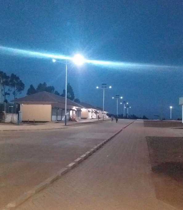淮南市非洲科特迪瓦太阳能路灯工程